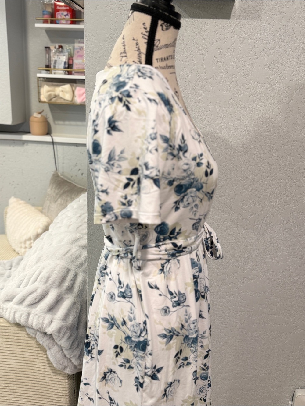 Maternity Floral Dress Medium Tie Waist Baby Shower Bump Friendly Midi - Picture 5 of 8